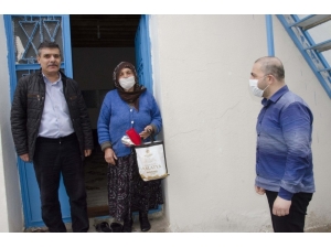 Şehit Annelerine Vefa