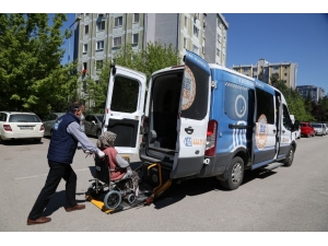 65 Yaş Üstü Engelli Vatandaşlara Engelsiz Taksi Hizmeti