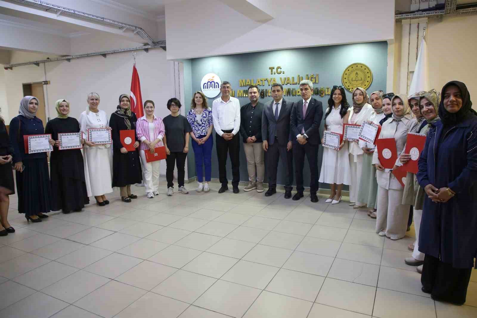 afet-sonrasi-ogretmenlerde-psikososyal-iyilesme-programi-tamamlandi