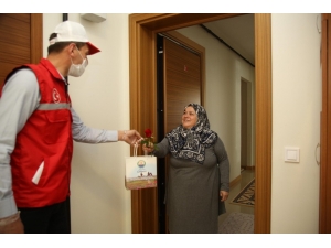 Şehit Anneleri Ve Eşleri Anneler Günü’nde Unutulmadı