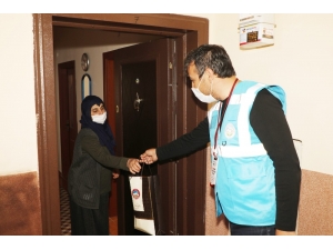 Kaymakam Güney Ve Başkan Yalçın Şehit Annelerini Unutmadı