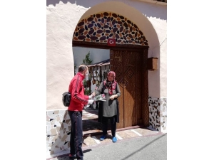 Sokağa Çıkma Kısıtlamasında Anneler Unutulmadı