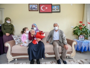 Vali Bilmez Ve Eşinden Şehit Annesine Sürpriz
