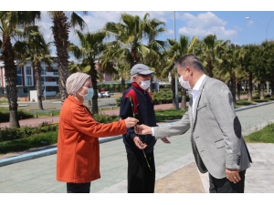 Atakum Belediyesi Anneler Günü’nü Unutmadı