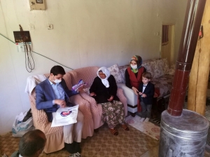 Asırlık Nineye Anneler Günü Ziyareti