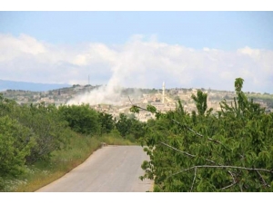 Esad Rejimi İdlib’deki Köylere Saldırdı: 5 Yaralı