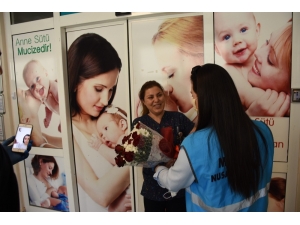 İstanbul’da Yaşayan Doruk, Nusaybin’deki Hemşire Annesine Anneler Günü Sürprizi Yaptı