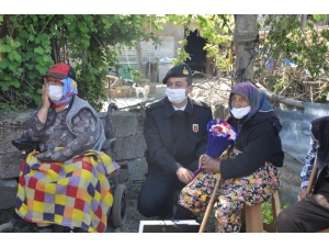 120 Yaşındaki Anneye Anneler Günü Sürprizi