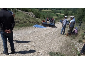 Antalya’da Traktör Kazalarında 2 Kişi Hayatını Kaybetti