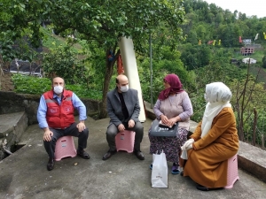 Bakan Selçuk, Şehit Anneleri Ve Huzurevindeki Büyüklerin Anneler Gününü Kutladı