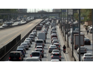 İstanbul’da Kısıtlamanın Ardından Trafik Yoğunluğu