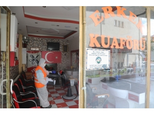 Talas’ta Berber Ve Kuaförler Açılışa Hazırlandı