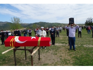 Yangın Tatbikatındaki Kazada Hayatını Kaybeden İtfaiye Eri Kütahya’da Toprağa Verildi
