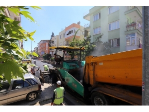 Kepez’den İki Mahalleye 11 Bin Ton Sıcak Asfalt