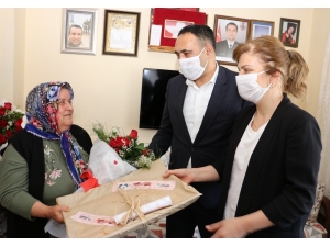 Başkan Yılmaz’dan Şehit Annelerine Anlamlı Ziyaret