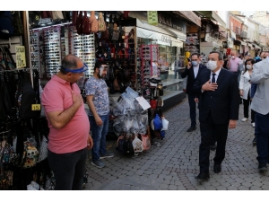 Kemeraltı Çarşısı Ve Berber Esnafı Kepenklerini Açtı