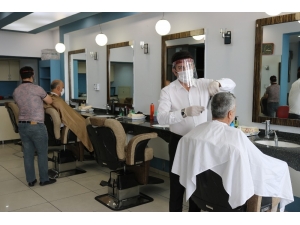 Diyarbakır’da Berber Dükkanları Hizmet Vermeye Başladı