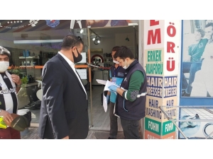 Kuşadası Esnafına Ücretsiz Maske Dağıtıldı