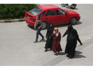 Havalar Isındı Sosyal Mesafe Unutuldu