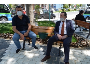 “Sosyal Mesafeli Banklar” Tekirdağ’da Da Konulmaya Başlandı