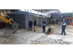Mavişehir Pazar Yerinde Çalışmalar Sürüyor