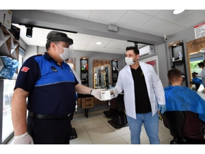 Berber Ve Kuaförlere Maske Desteği