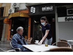 İspanya, Normalleşme Sürecinin 2. Aşamasına Geçti