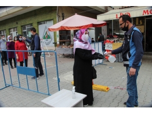Devrek’te 2 Günlük Sokağa Çıkma Kısıtlamasının Ardından Yoğunluk Oluşmaya Başladı