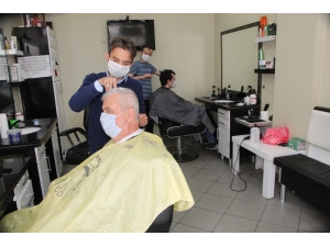 Devrek’te Berber Ve Kuaförler İşbaşı Yaptı