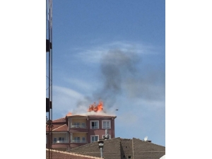 Niğde’de Çatı Yangını Korkuttu
