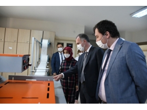 İnegöl Belediyesi Ücretsiz Maske Temin Noktaları Oluşturdu