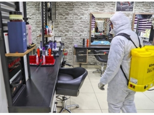 Berber Ve Kuaför Salonları Dezenfekte Edildi
