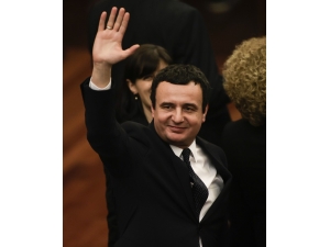 Kosova Başbakanı Kurti, Tedbir Amacıyla Kendini Karantinaya Aldı