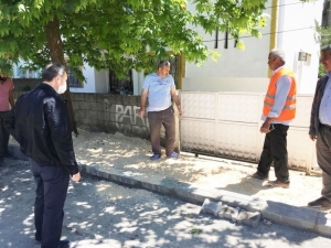 Başkan Kılınç, Kaldırım Çalışmalarını İnceledi