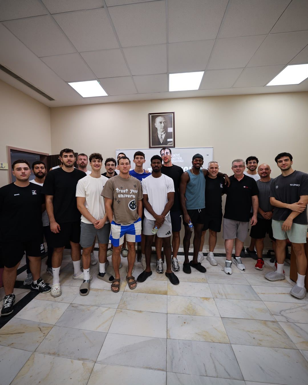 mhk-egitim-koordinatoru-denizli-basket-i-yeni-kurallar-hakkinda-bilgilendirdi