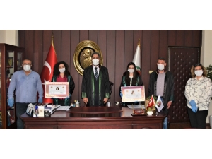 Avukat Kız Kardeşlerin "Ruhsat" Sevinci