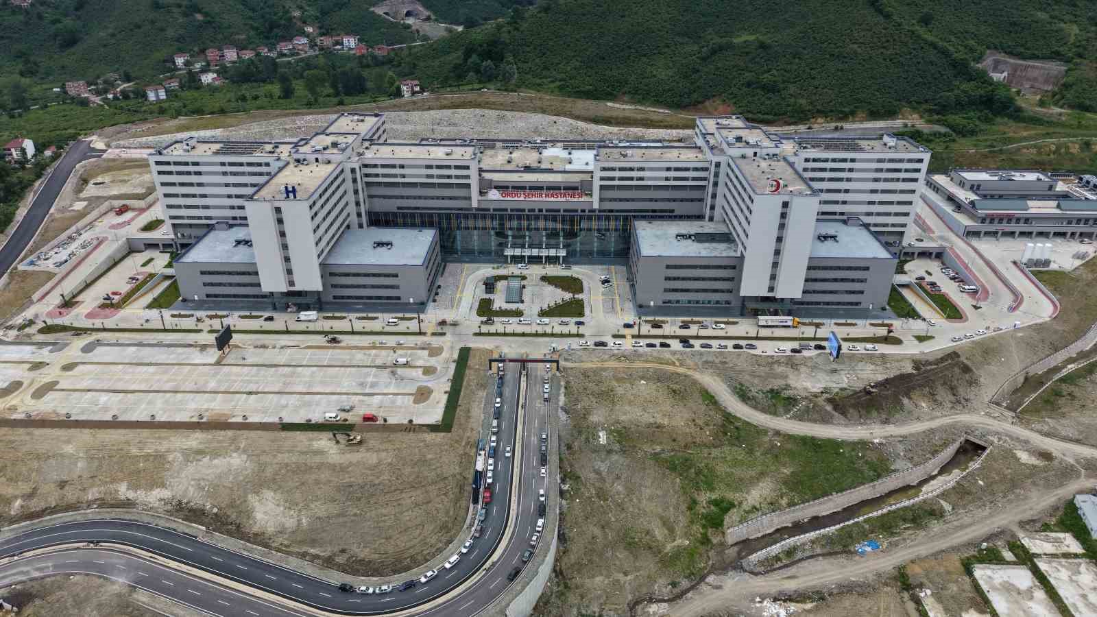 bin-200-yatakli-ordu-sehir-hastanesi-acilis-icin-gun-sayiyor