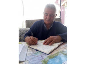 Şiirlerini 46 Yıldır Ajandasına Yazıyor