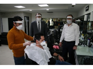 Van’daki Berberler, Kuaför Ve Güzellik Salonlarına Siperlik Maske