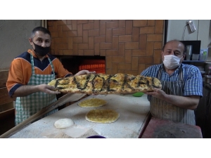 Ramazan Pidesi İle ’Evde Kal’ Mesajı
