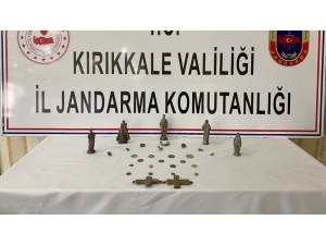 Tarihi Eserleri Güvenlik Güçlerine Satmaya Çalıştı