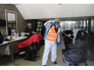 Kahta’da Berber Ve Kuaför Salonları Dezenfekte Edildi