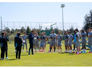 Trabzonspor’da Yüzler Gülüyor