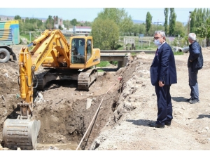 Başkan, İki Mahalledeki Çalışmaları Yerinde İnceledi