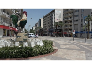 Sokağa Çıkma Kısıtlamasının Uygulanmayacak Olması Vatandaşları Memnun Etti