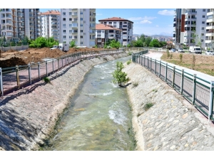 Horata Çayının Etrafına Yeni Yaşam Alanları Yapılıyor