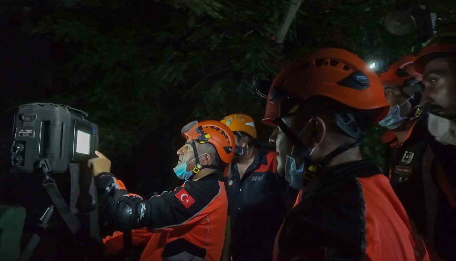 depremde-hayat-kurtaran-stm-dar-uluslararasi-sahnede