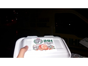 Güvenlik Güçlerine Sahurda Yemek İkramı Sürprizi