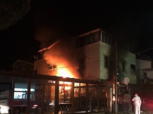 Güzellik Salonu Alev Alev Yandı