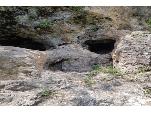 Msb: "Çukurca’da Terör Örgütü Pkk’ya Ait Mühimmat Ve Yaşam Malzemeleri Ele Geçirildi"